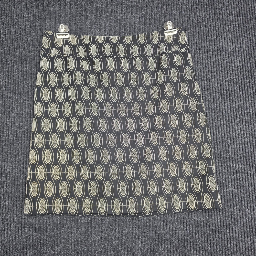 Ann Taylor LOFT Black Cream Embroidered Oval Mini Skirt Size 0 Cotton A-Line
